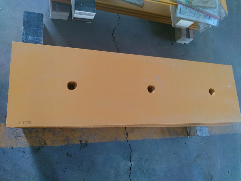 1073381 Loader Cutting Edges